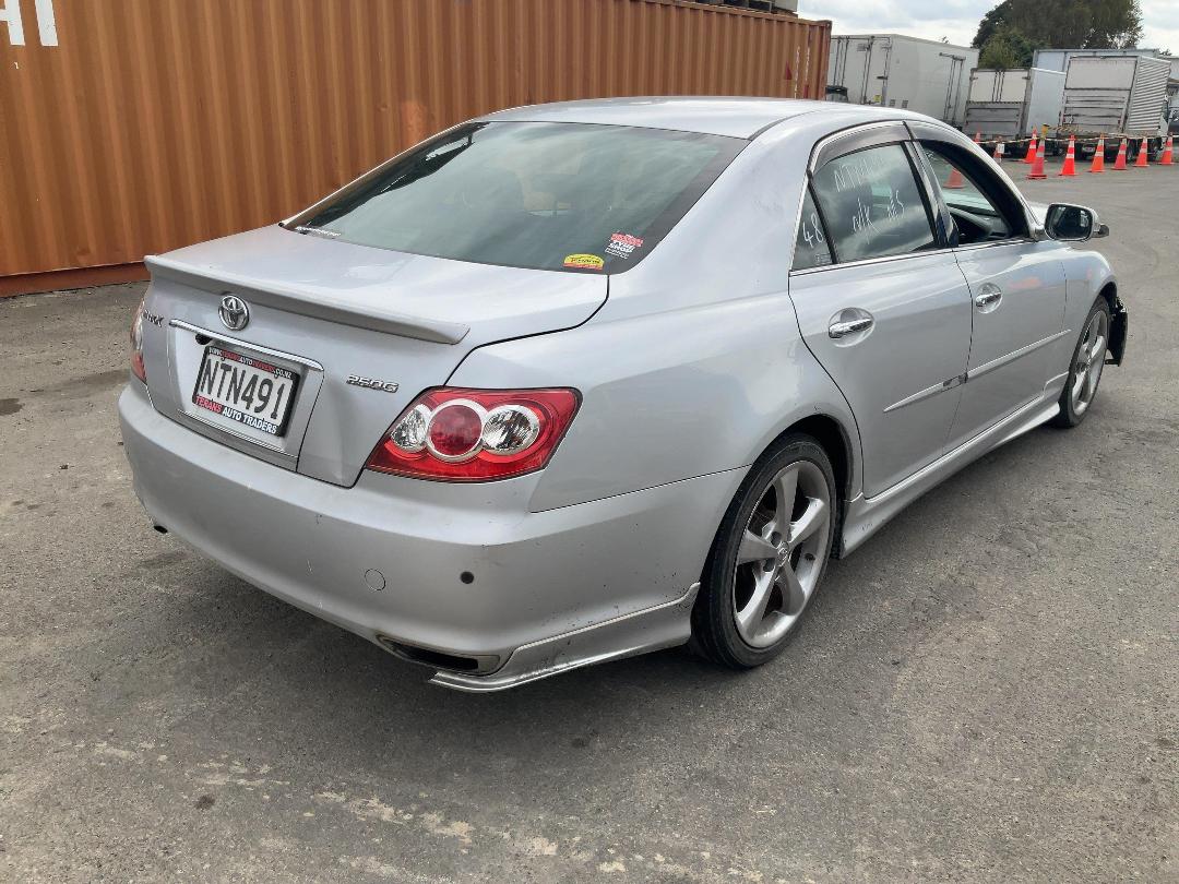 Photo '6' of Toyota Markx