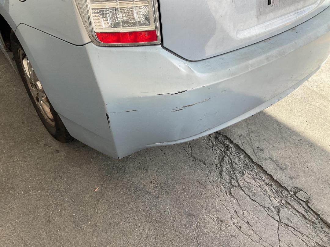 Photo '13' of Toyota Prius