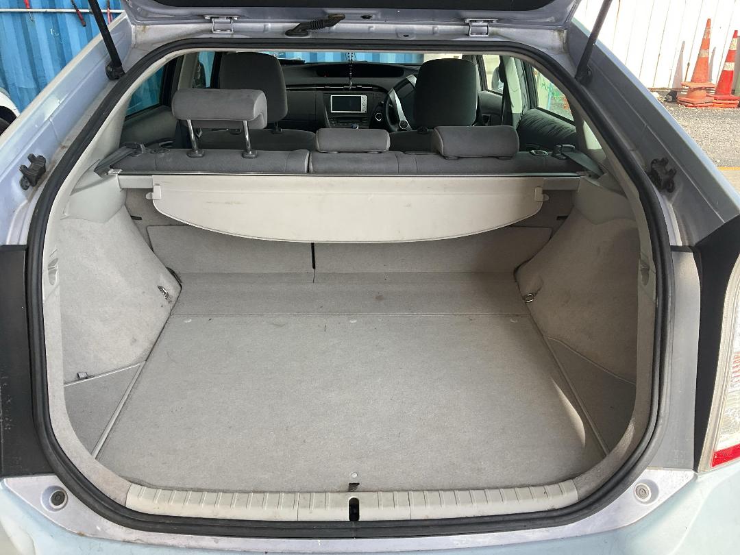 Photo '15' of Toyota Prius