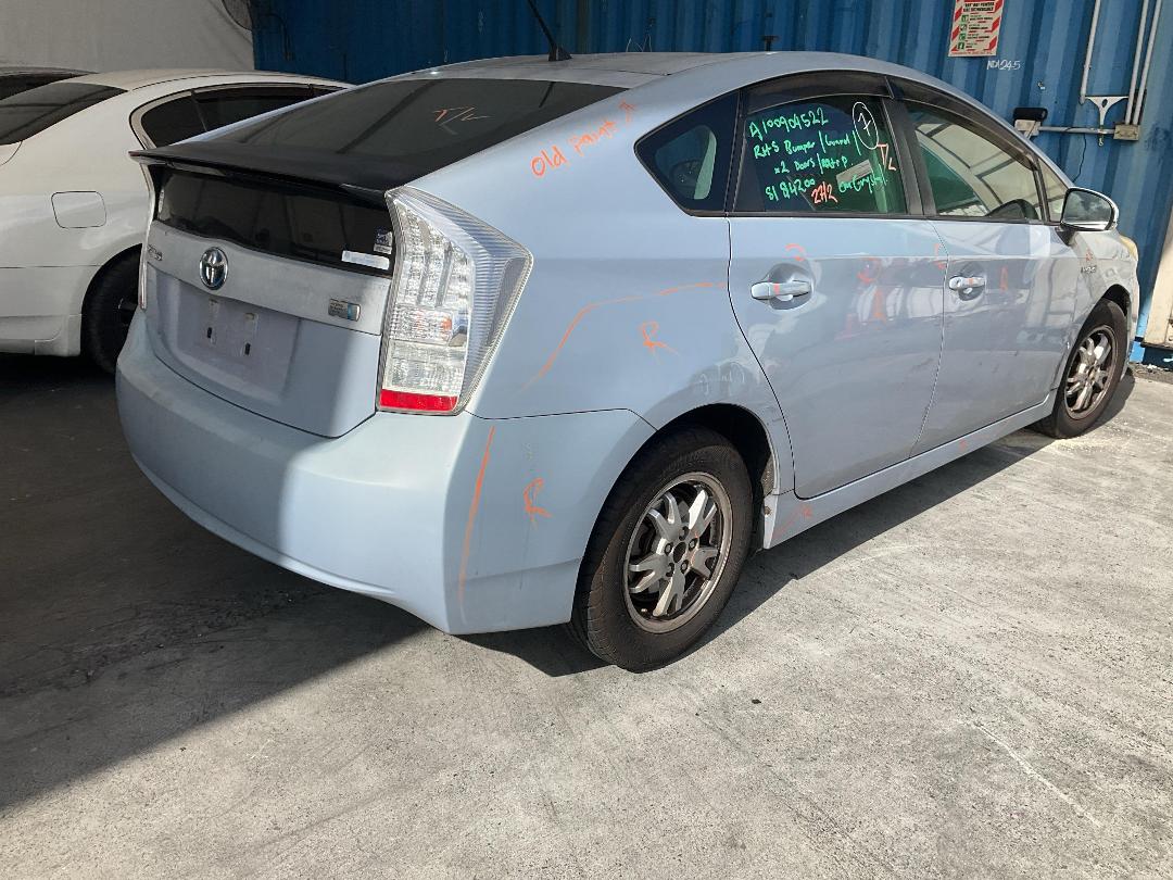 Photo '16' of Toyota Prius