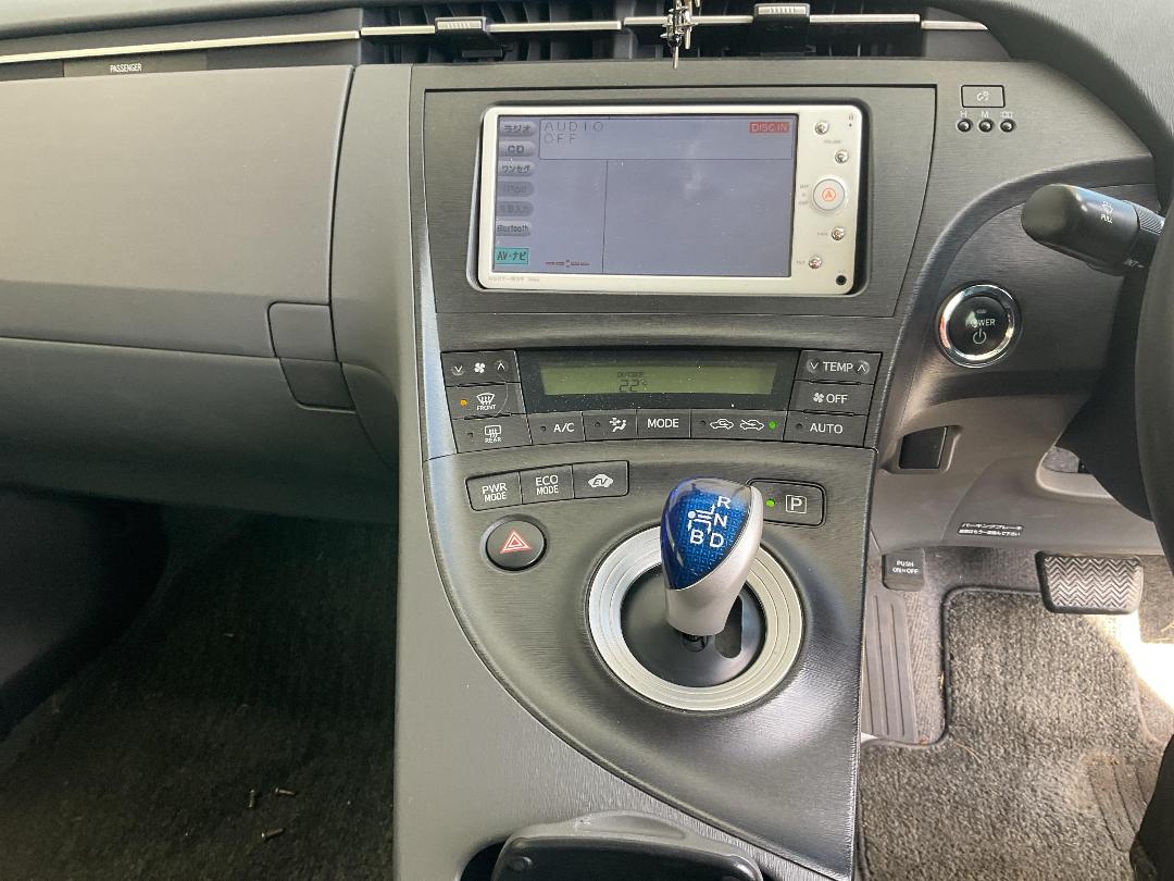 Photo '24' of Toyota Prius