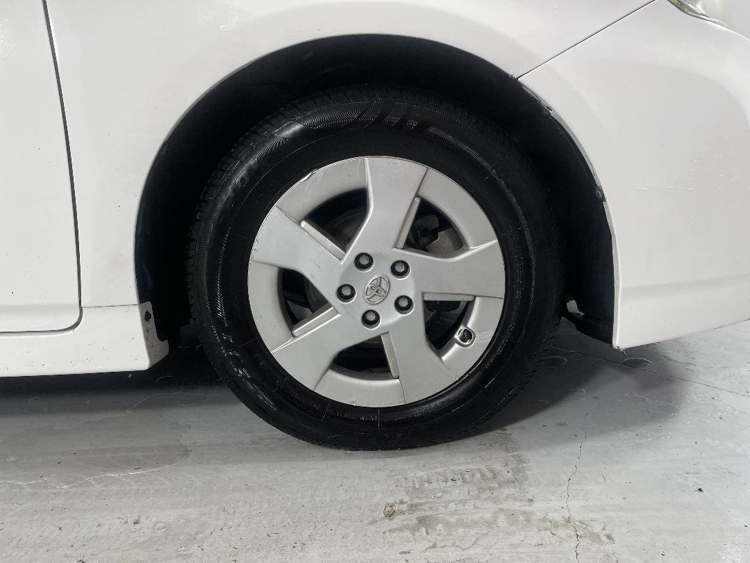 Photo '9' of Toyota Prius