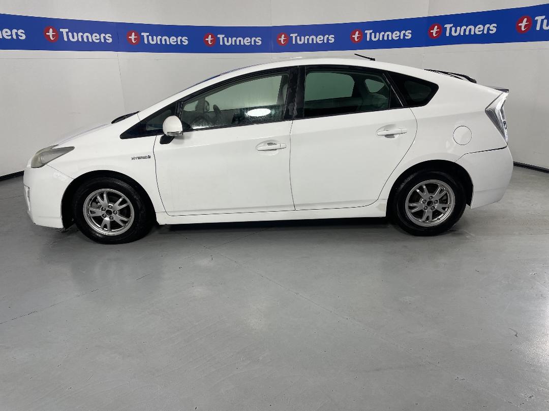 Photo '24' of Toyota Prius