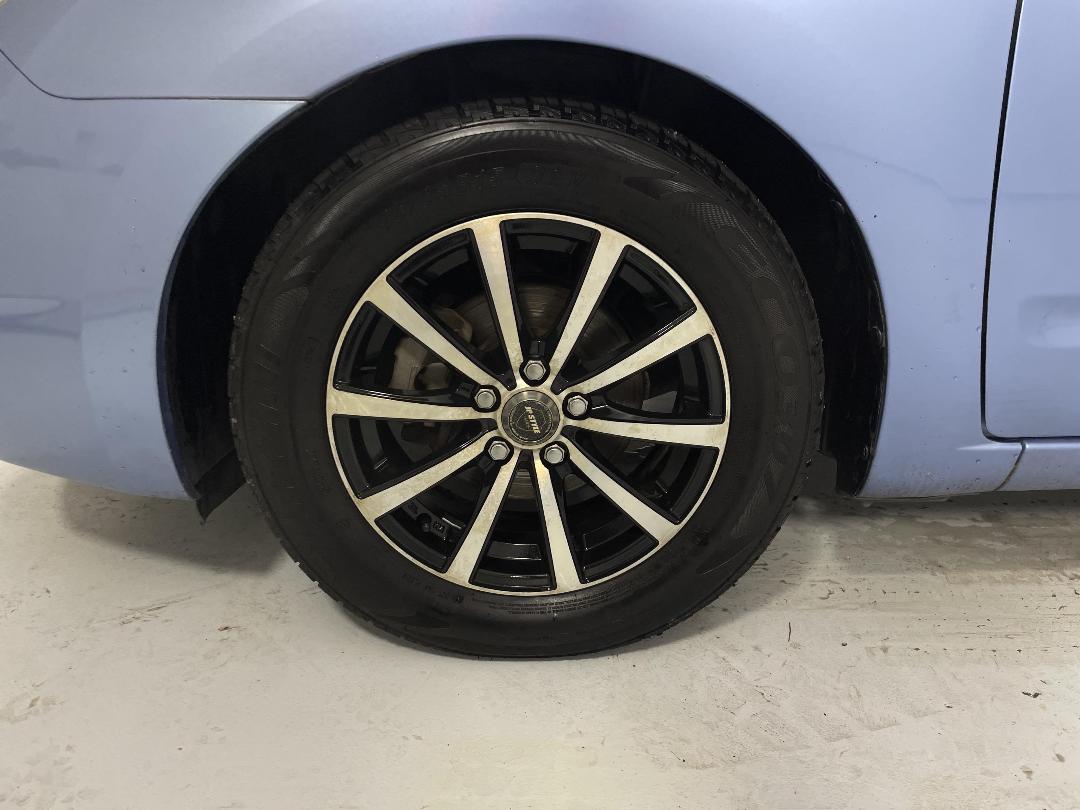 Photo '10' of Toyota Prius