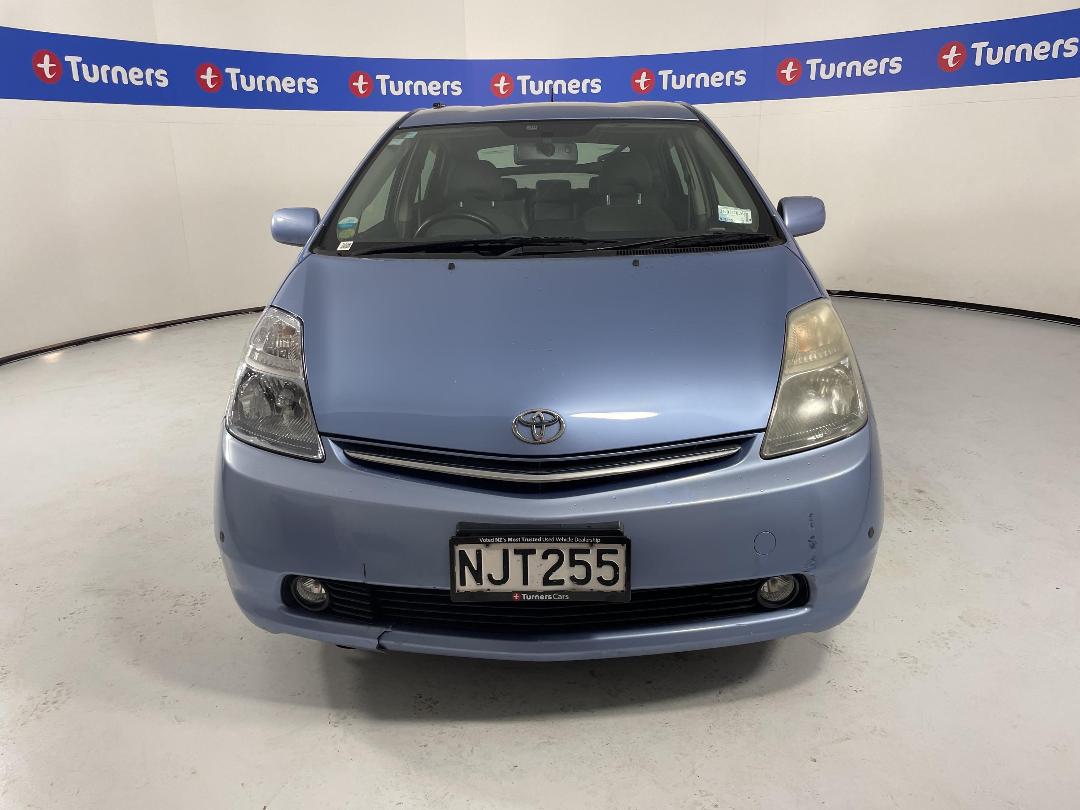 Photo '2' of Toyota Prius