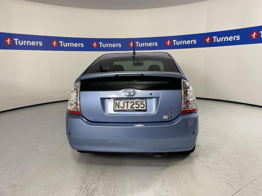 Photo '6' of Toyota Prius