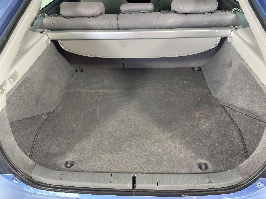 Photo '14' of Toyota Prius