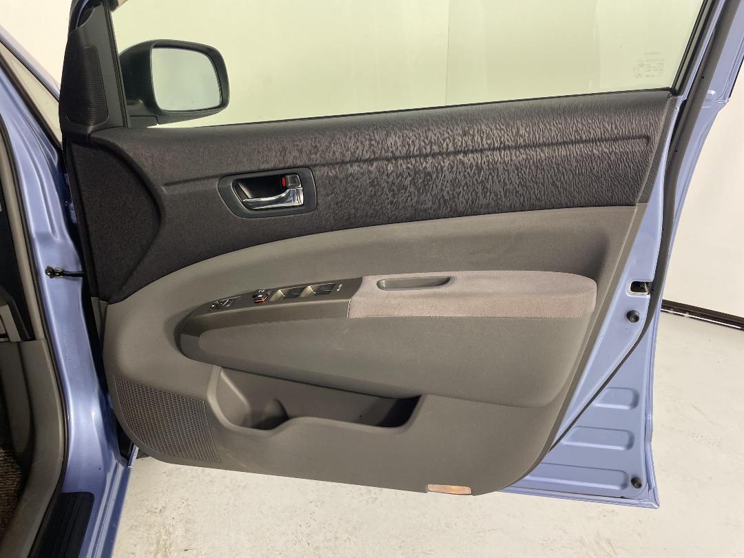 Photo '15' of Toyota Prius