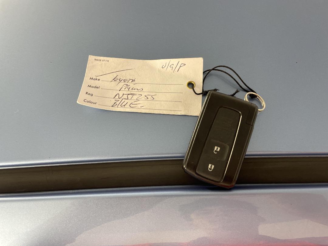 Photo '22' of Toyota Prius