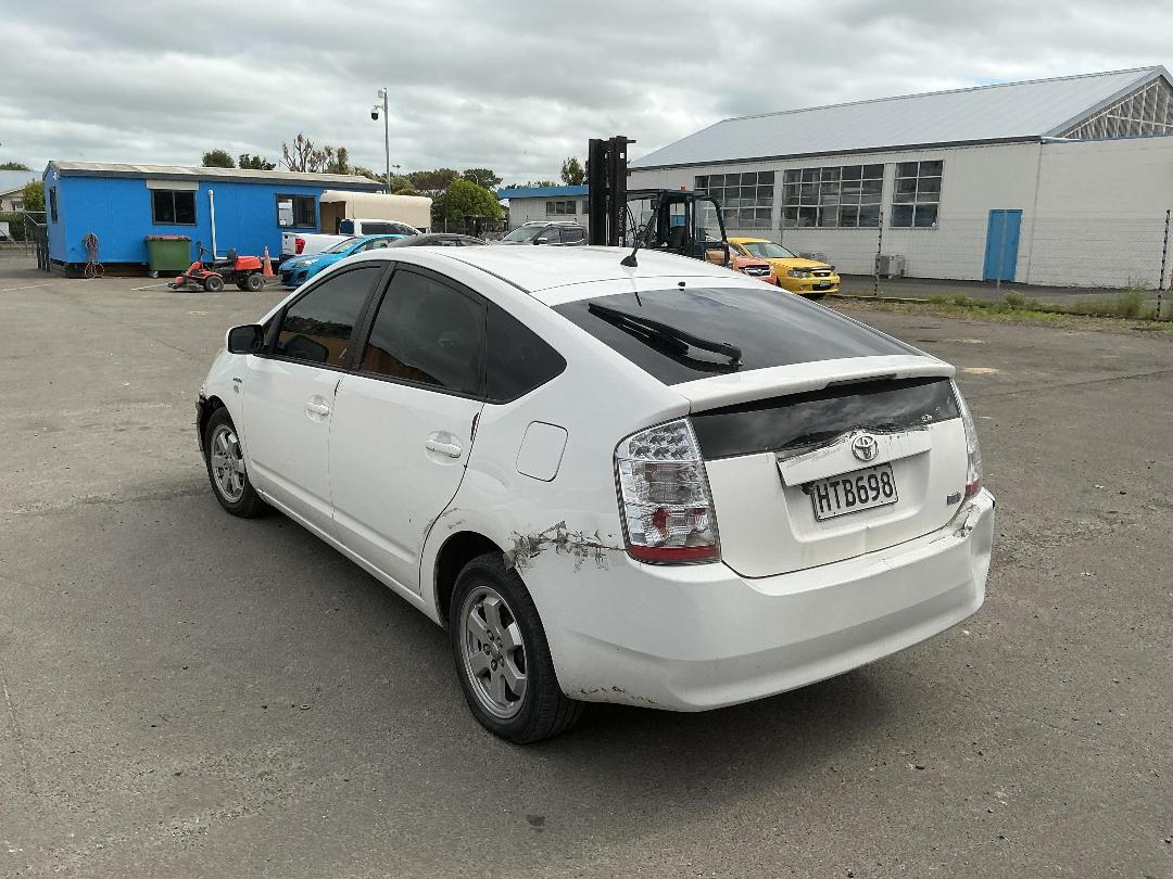 Photo '4' of Toyota Prius Hybrid