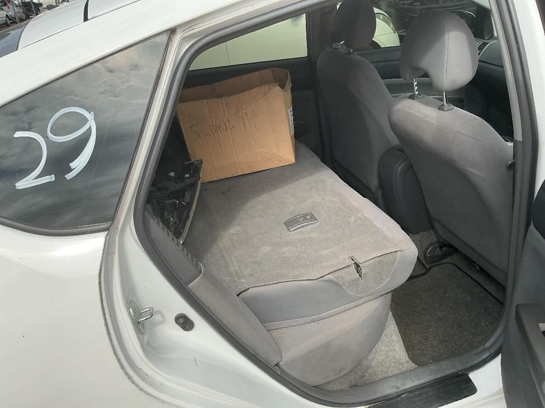 Photo '16' of Toyota Prius Hybrid