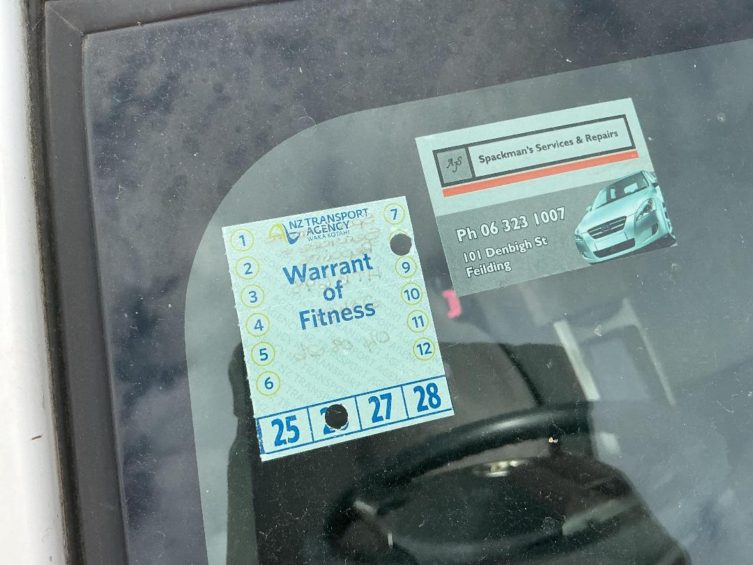 Photo '17' of Toyota Prius Hybrid