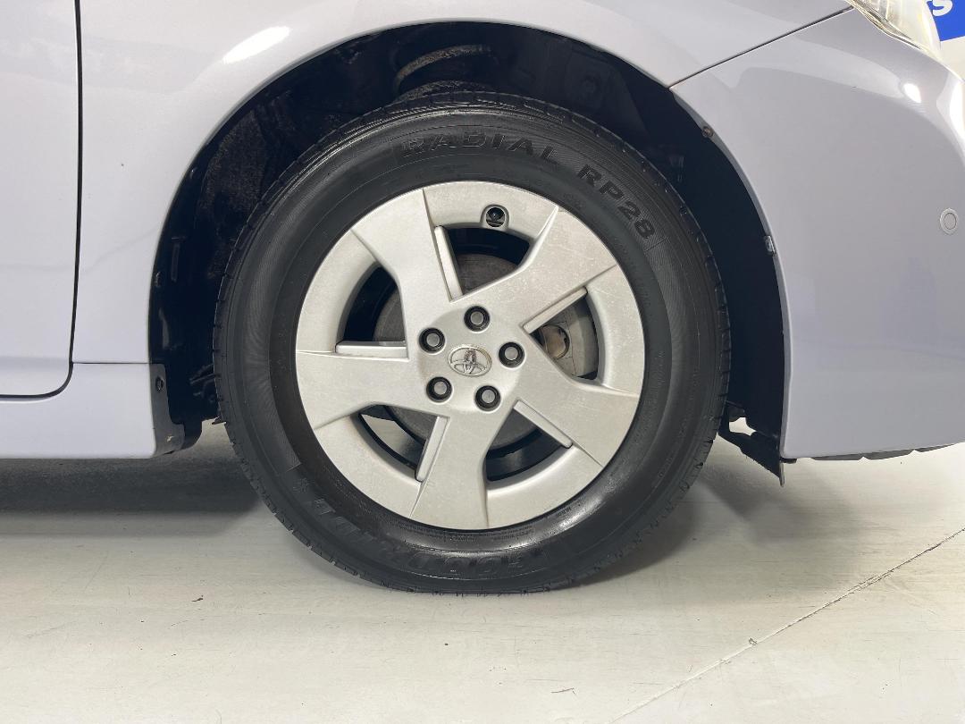 Photo '9' of Toyota Prius