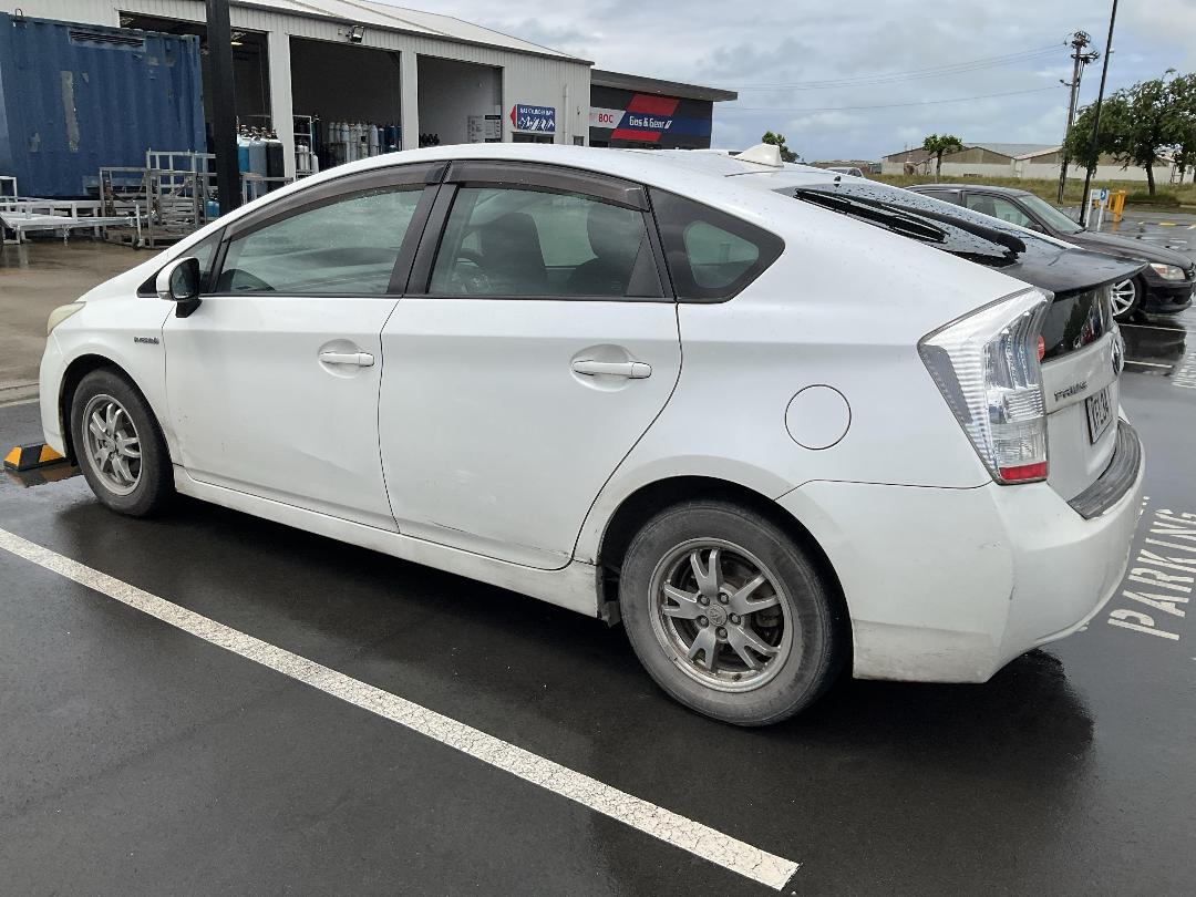 Photo '6' of Toyota Prius Hybrid Photo '6' of Toyota Prius Hybrid