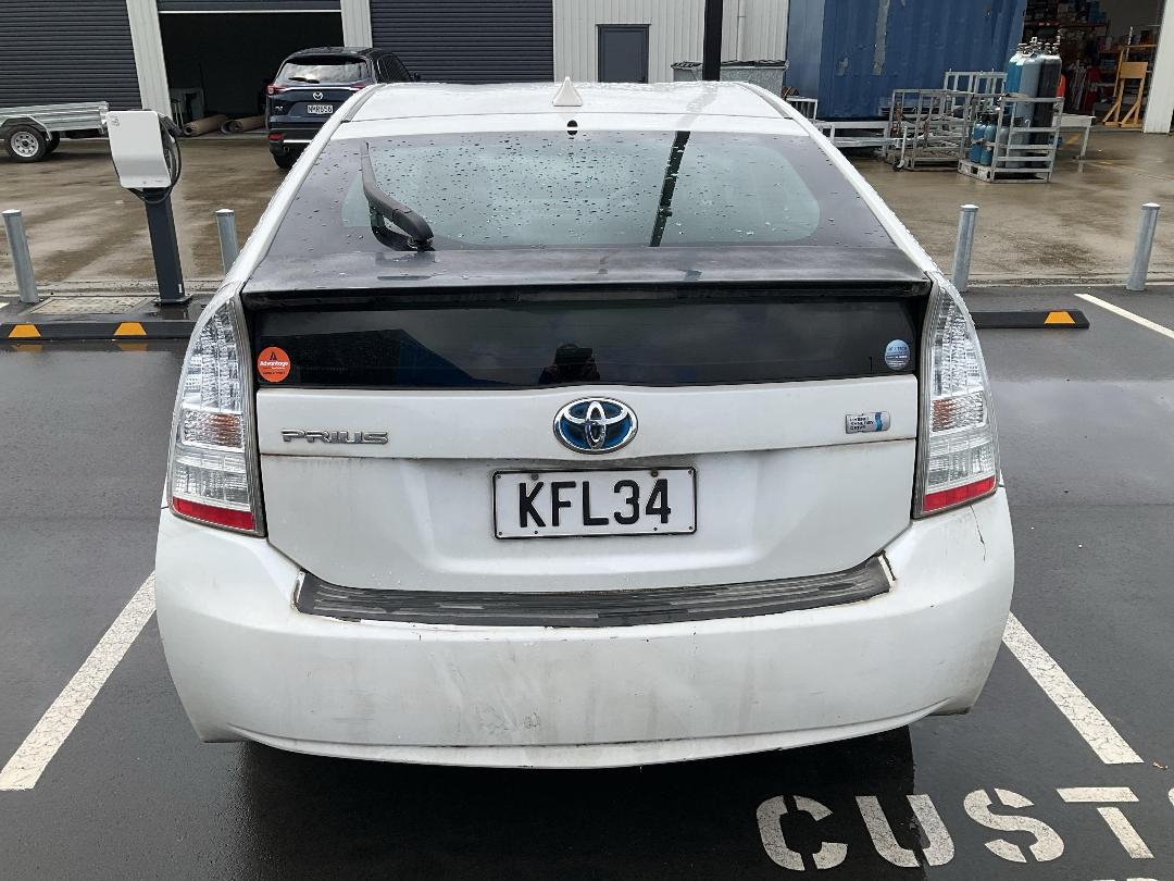 Photo '7' of Toyota Prius Hybrid Photo '7' of Toyota Prius Hybrid