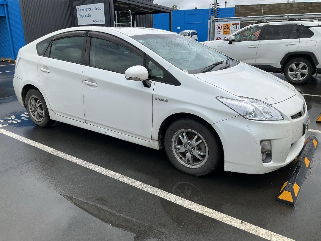 Photo '9' of Toyota Prius Hybrid Photo '9' of Toyota Prius Hybrid