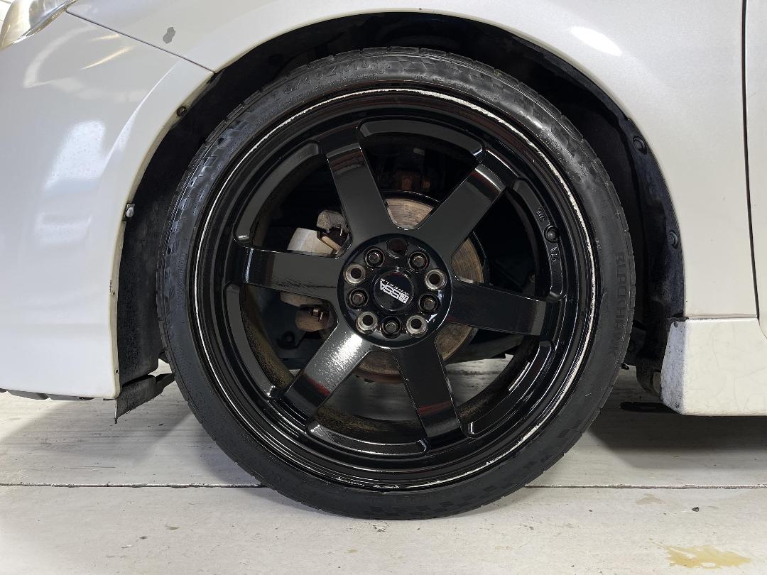 Photo '10' of Toyota Prius