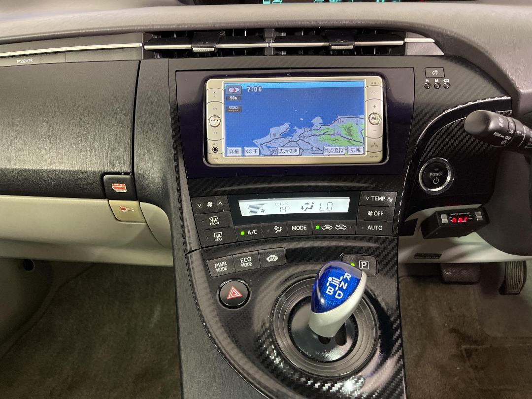 Photo '18' of Toyota Prius