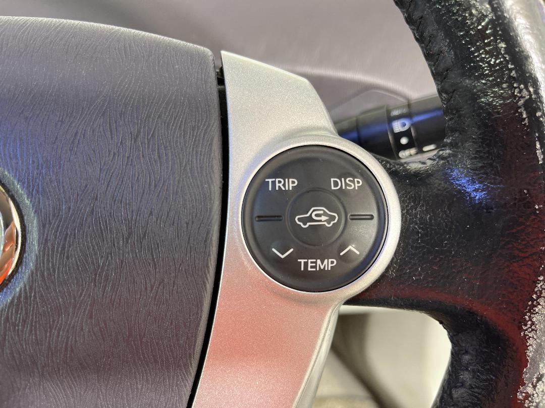 Photo '24' of Toyota Prius