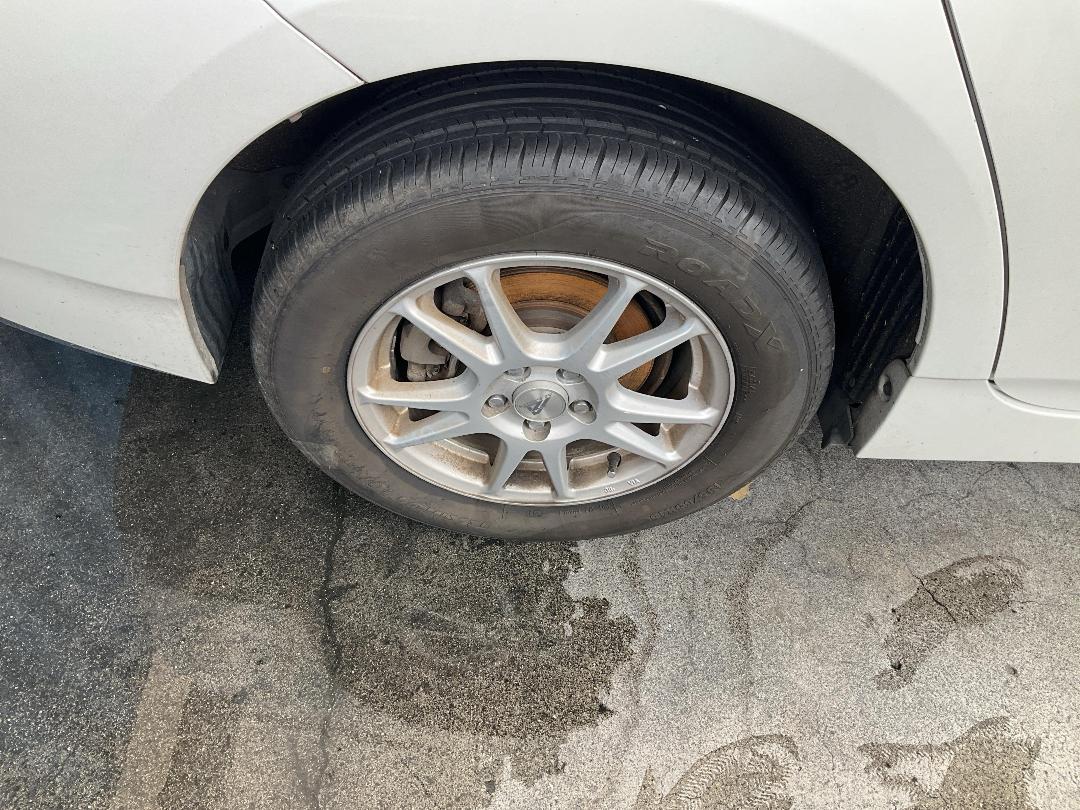 Photo '23' of Toyota Prius Hybrid