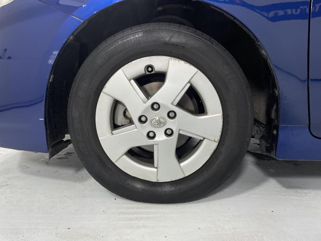 Photo '10' of Toyota Prius