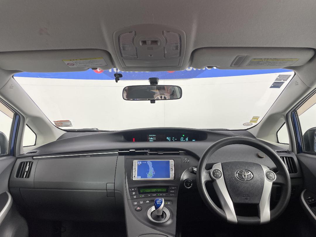 Photo '17' of Toyota Prius