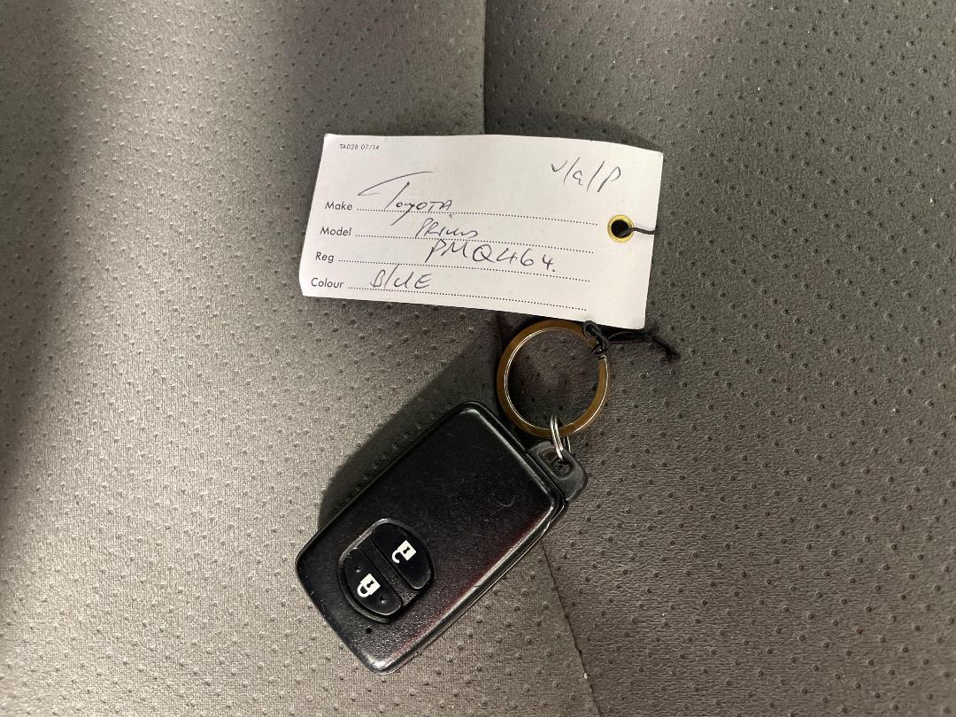 Photo '22' of Toyota Prius