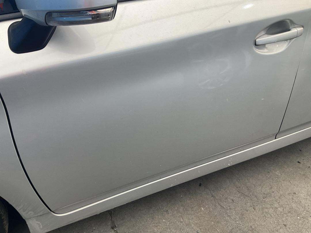 Photo '10' of Toyota Prius