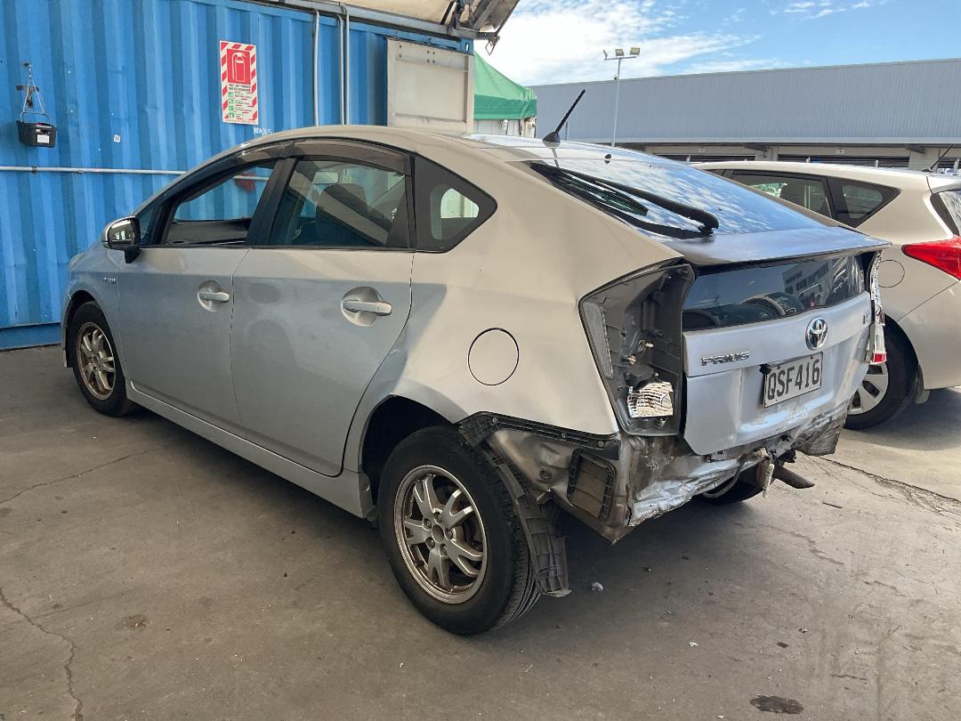 Photo '14' of Toyota Prius