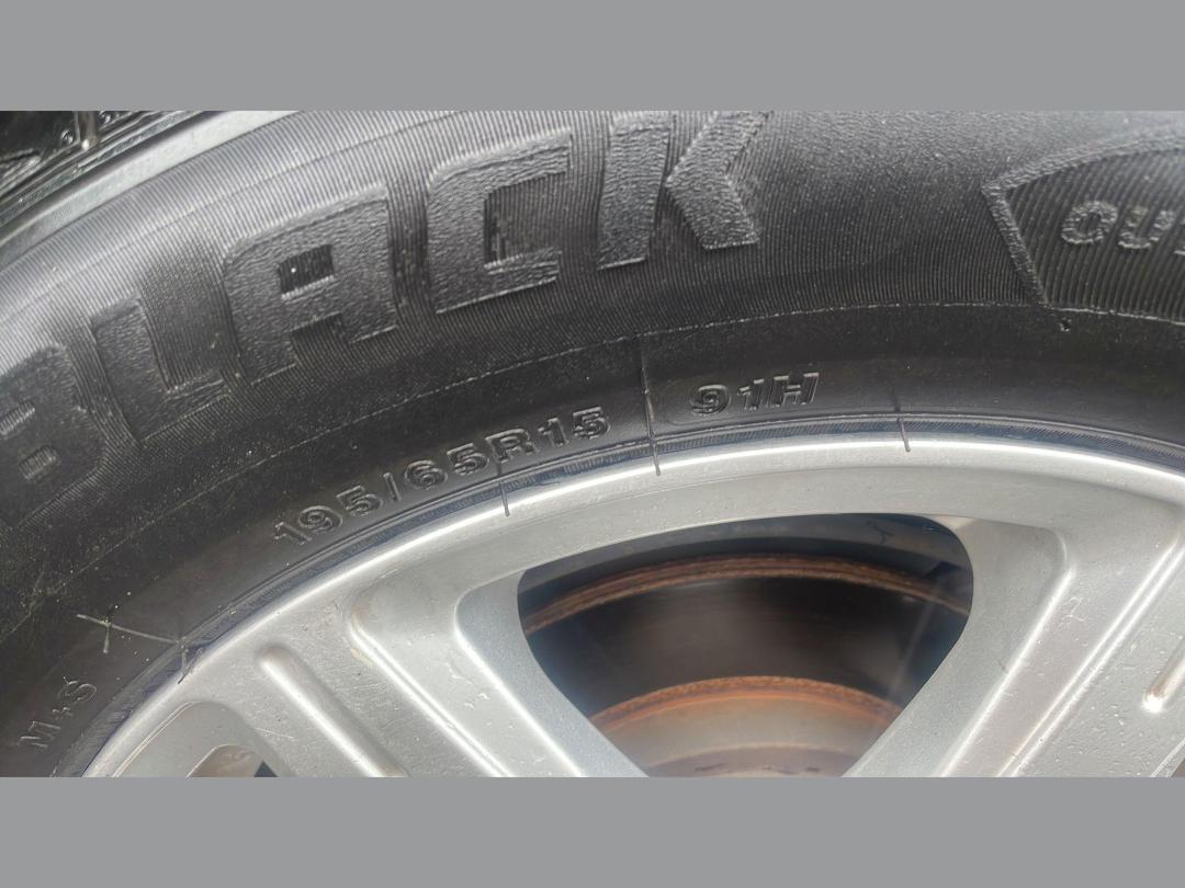 Photo '15' of Toyota Prius Photo '15' of Toyota Prius