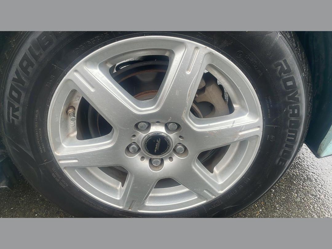 Photo '19' of Toyota Prius Photo '19' of Toyota Prius