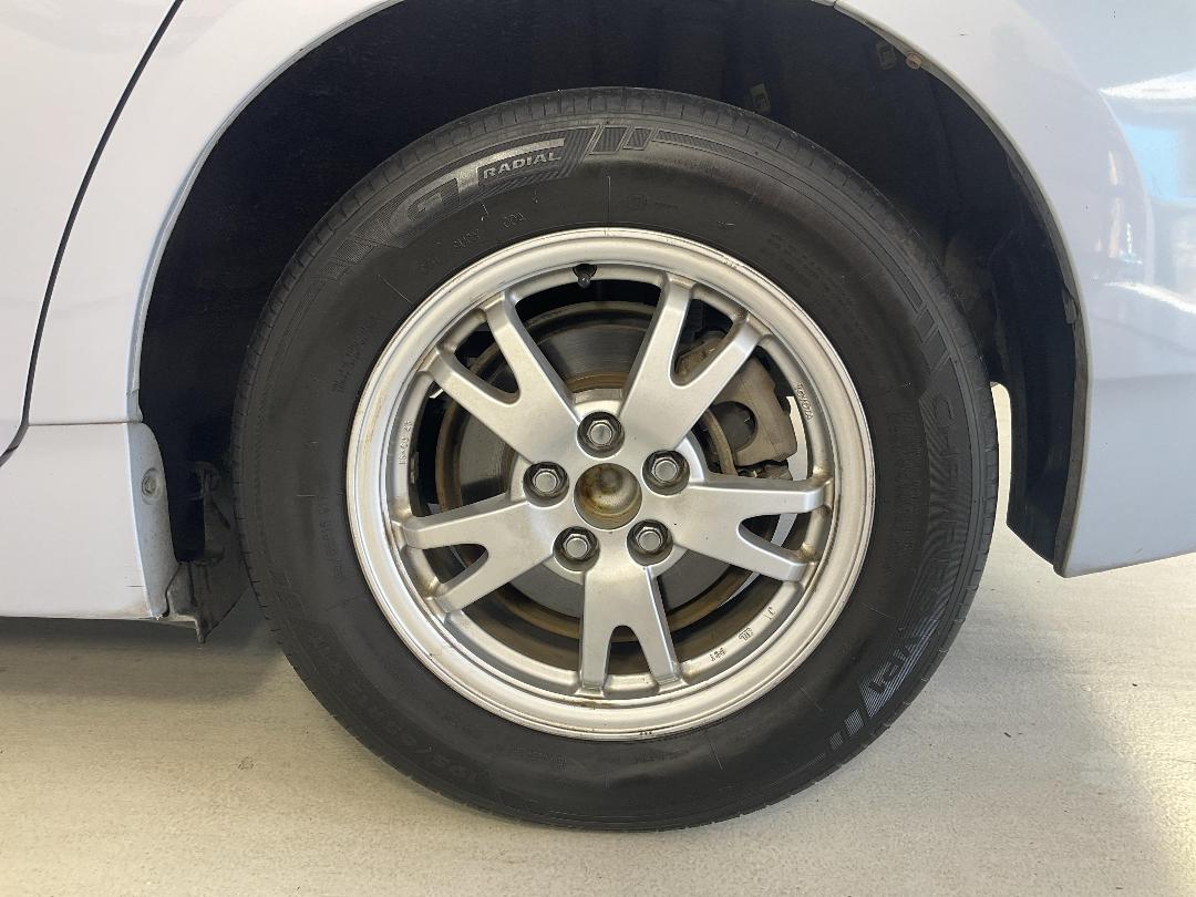 Photo '11' of Toyota Prius