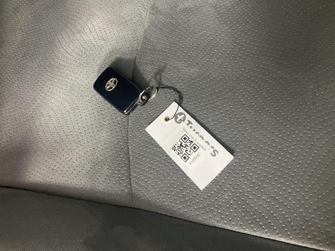 Photo '22' of Toyota Prius