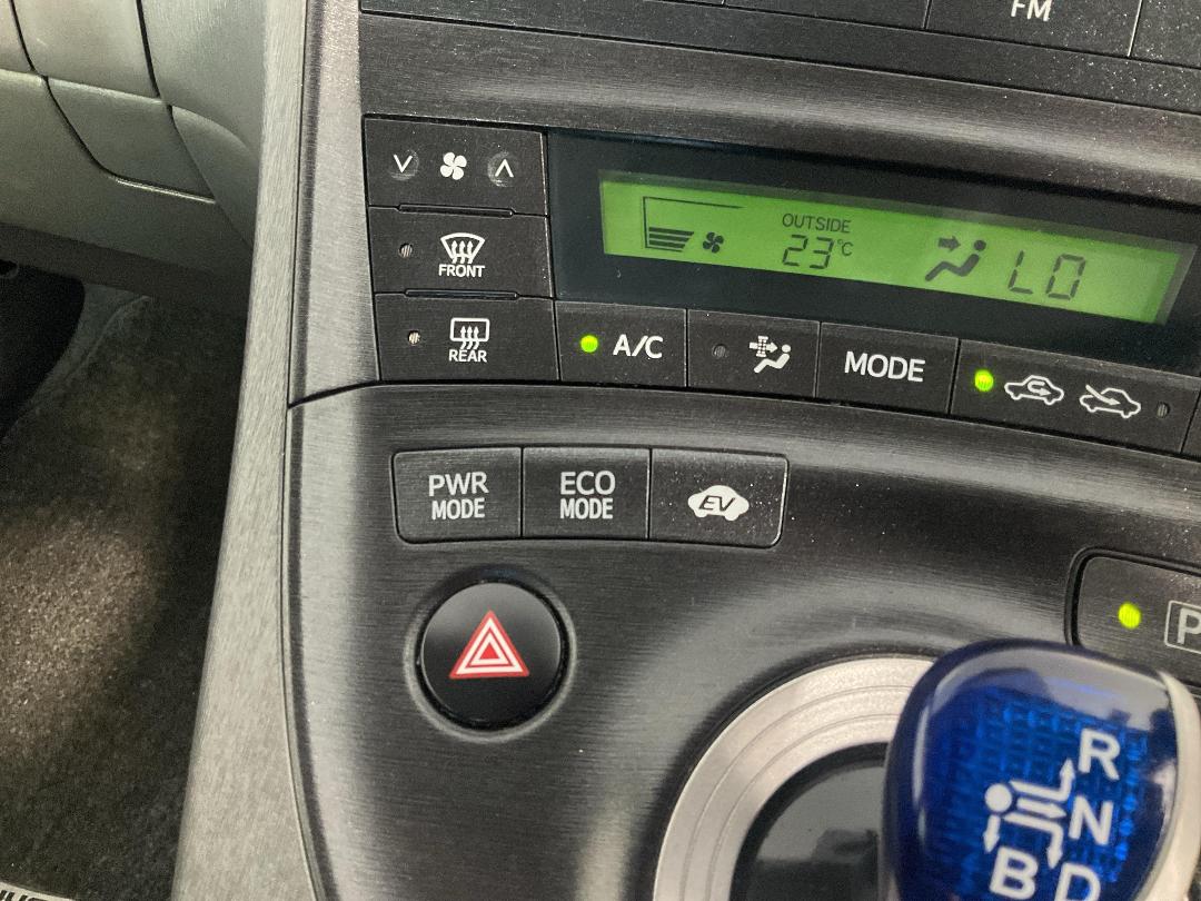 Photo '29' of Toyota Prius