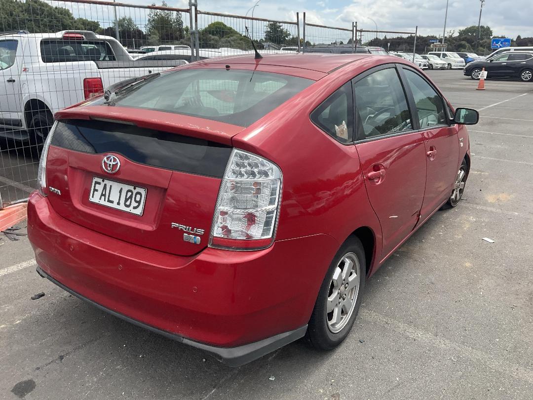 Photo '4' of Toyota Prius H5 E Photo '4' of Toyota Prius H5 E