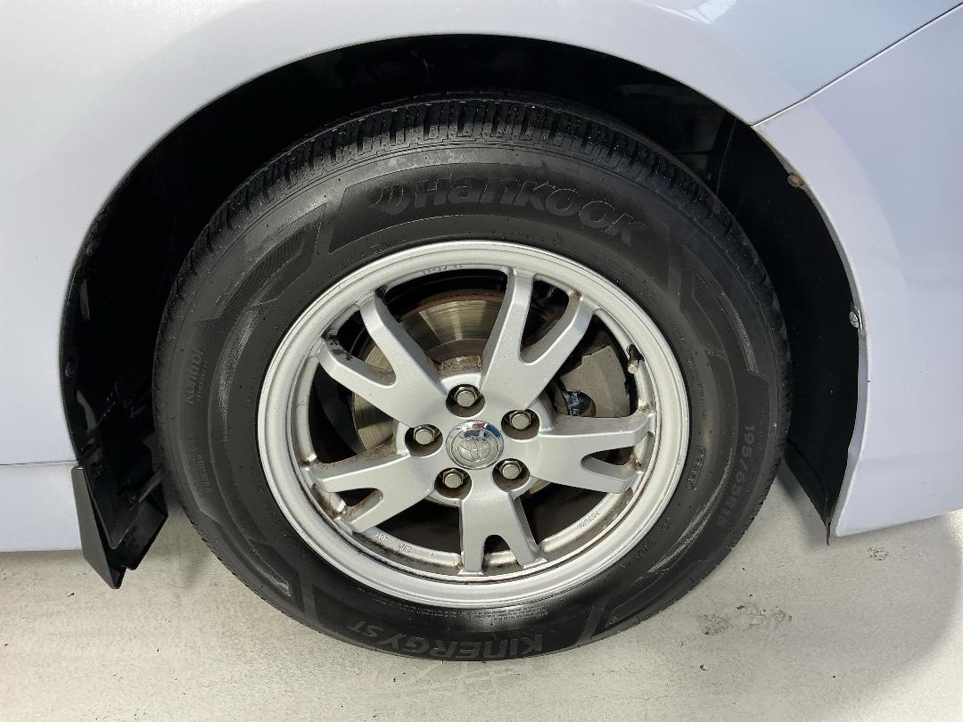 Photo '9' of Toyota Prius