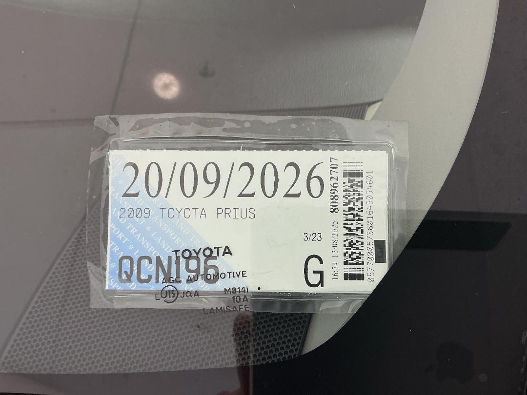 Photo '27' of Toyota Prius