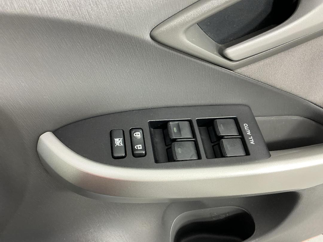 Photo '25' of Toyota Prius