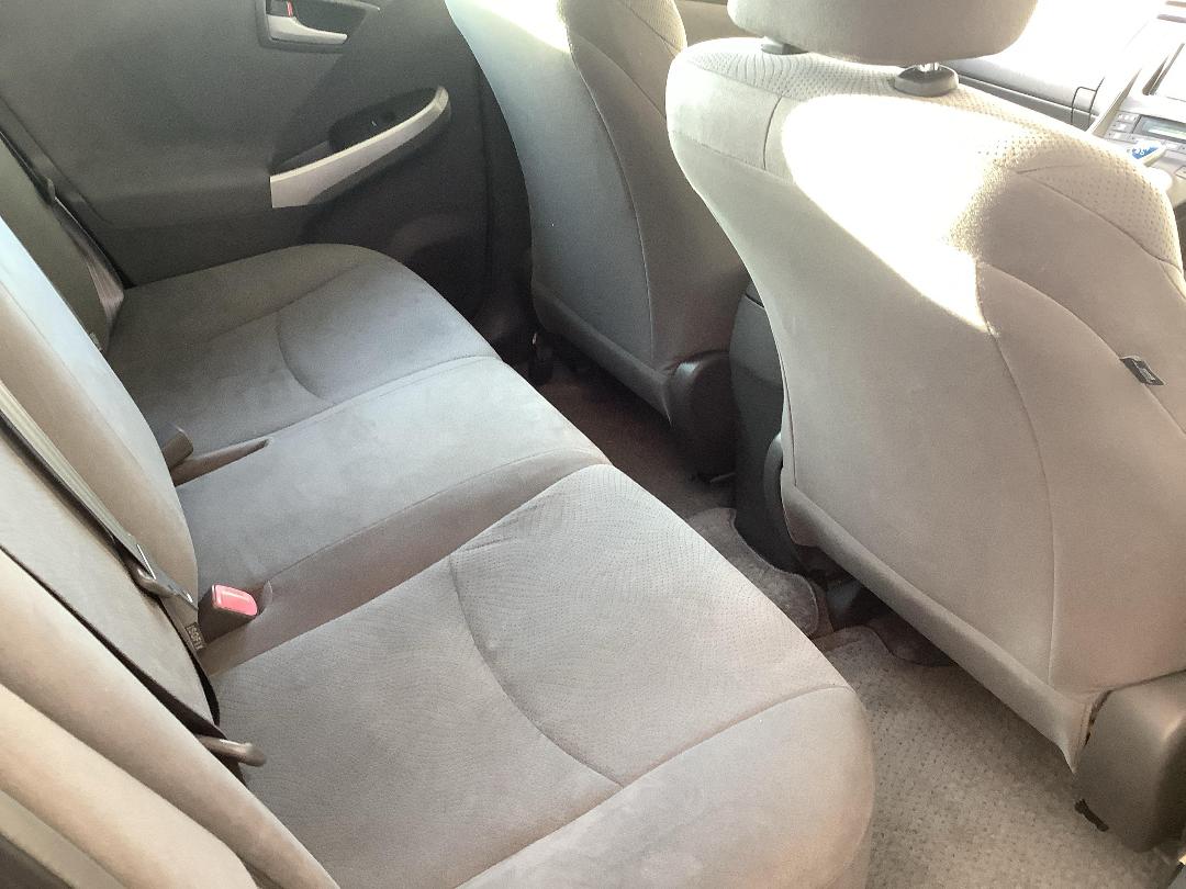 Photo '11' of Toyota Prius