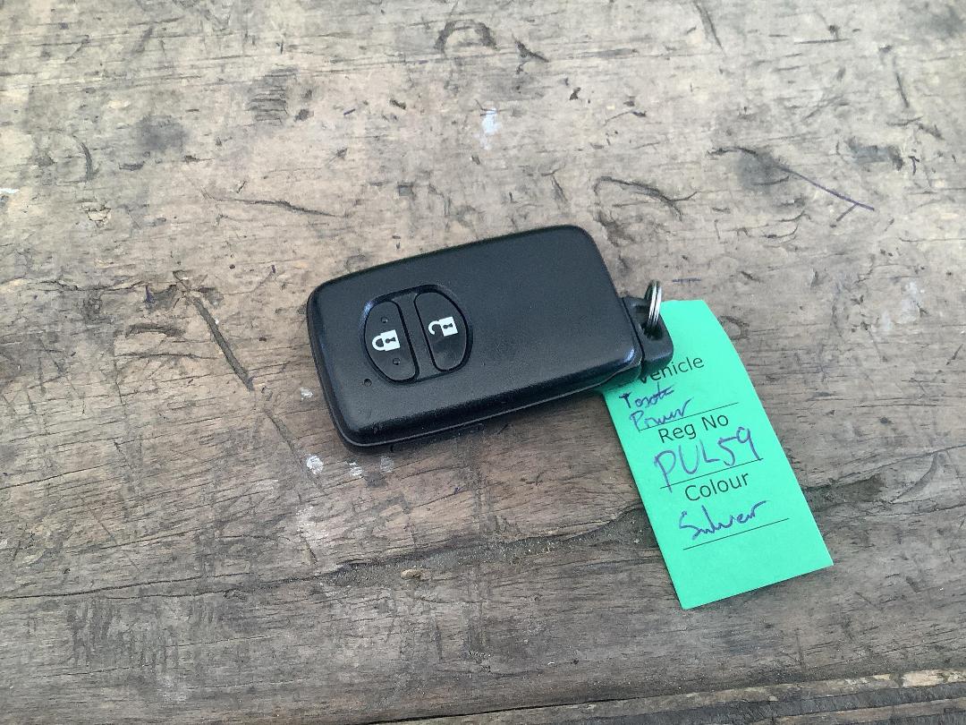 Photo '23' of Toyota Prius