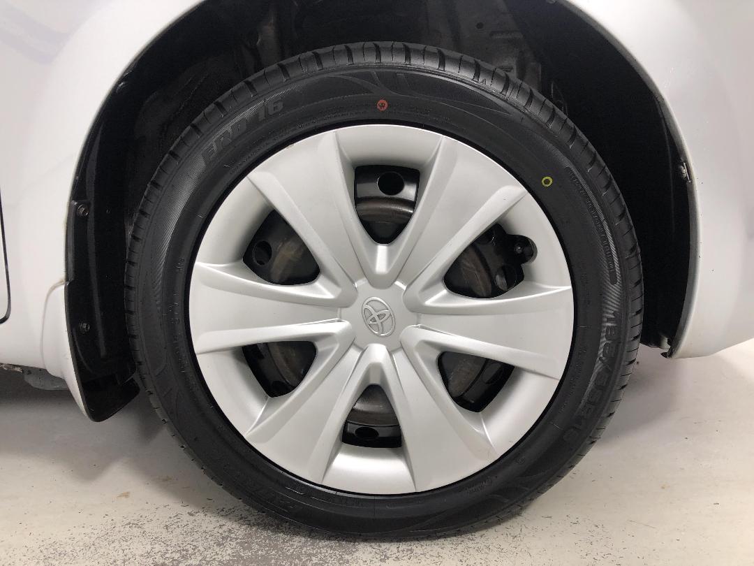 Photo '9' of Toyota Ractis Photo '9' of Toyota Ractis