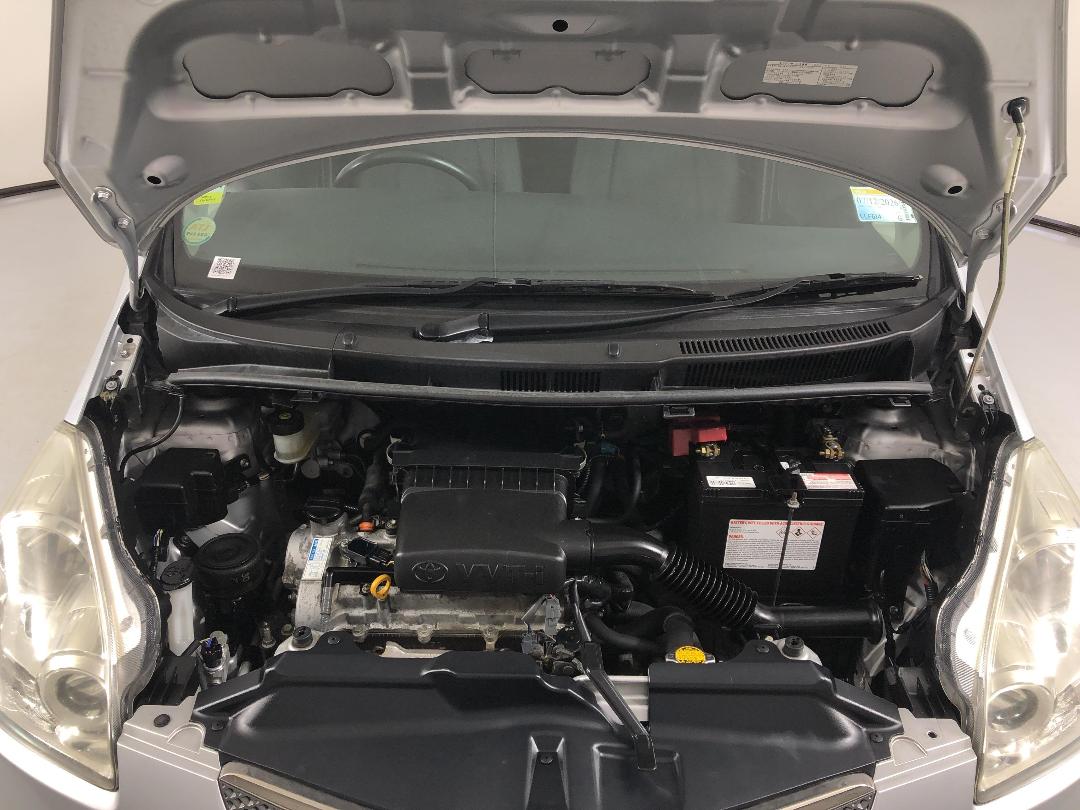 Photo '13' of Toyota Ractis Photo '13' of Toyota Ractis