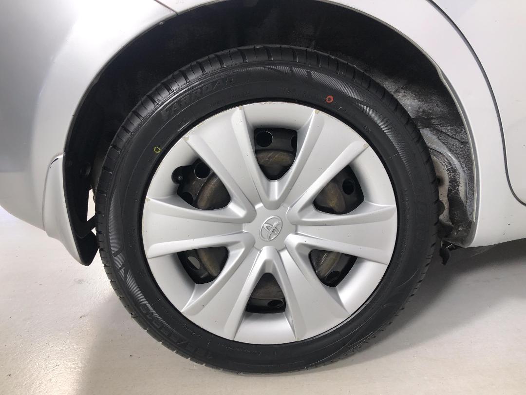 Photo '12' of Toyota Ractis Photo '12' of Toyota Ractis