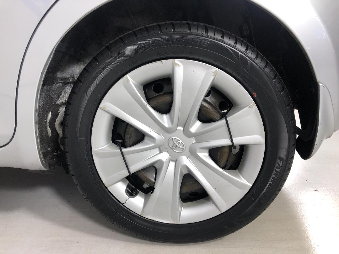 Photo '11' of Toyota Ractis Photo '11' of Toyota Ractis