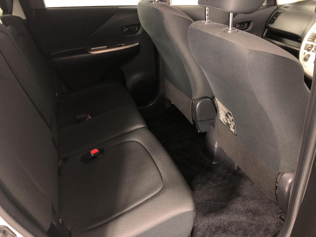 Photo '20' of Toyota Ractis Photo '20' of Toyota Ractis