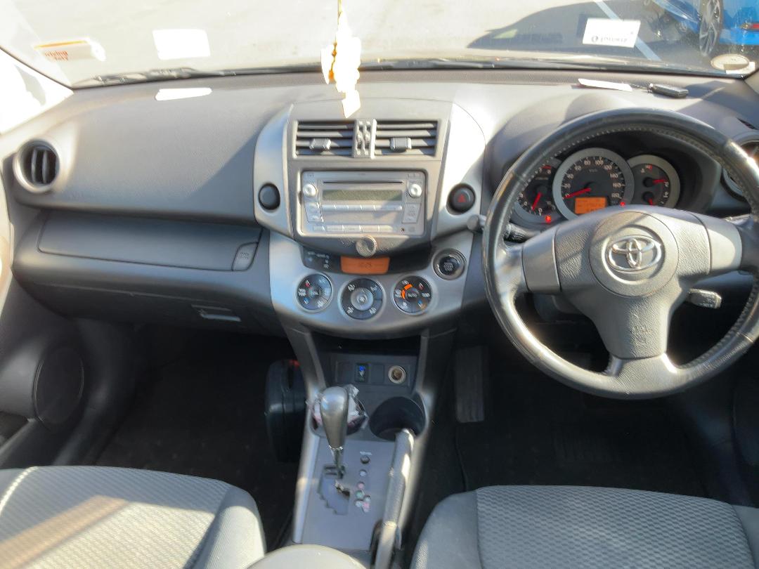 Photo '17' of Toyota Rav4 Photo '17' of Toyota Rav4