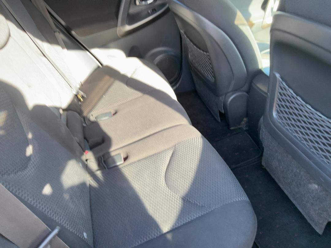 Photo '18' of Toyota Rav4 Photo '18' of Toyota Rav4