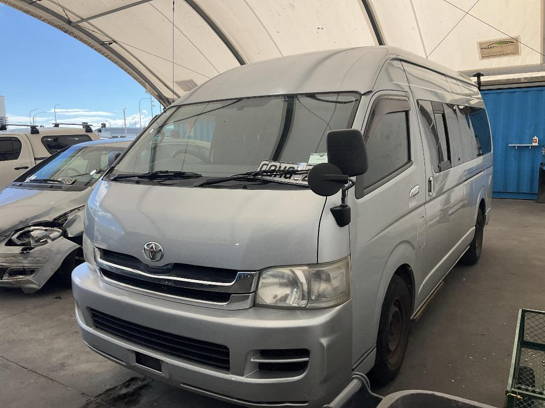 Photo '3' of Toyota Regius ACE