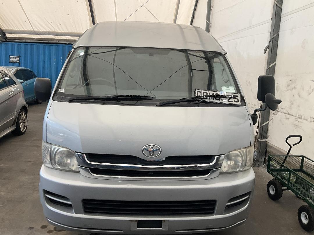 Photo '2' of Toyota Regius ACE