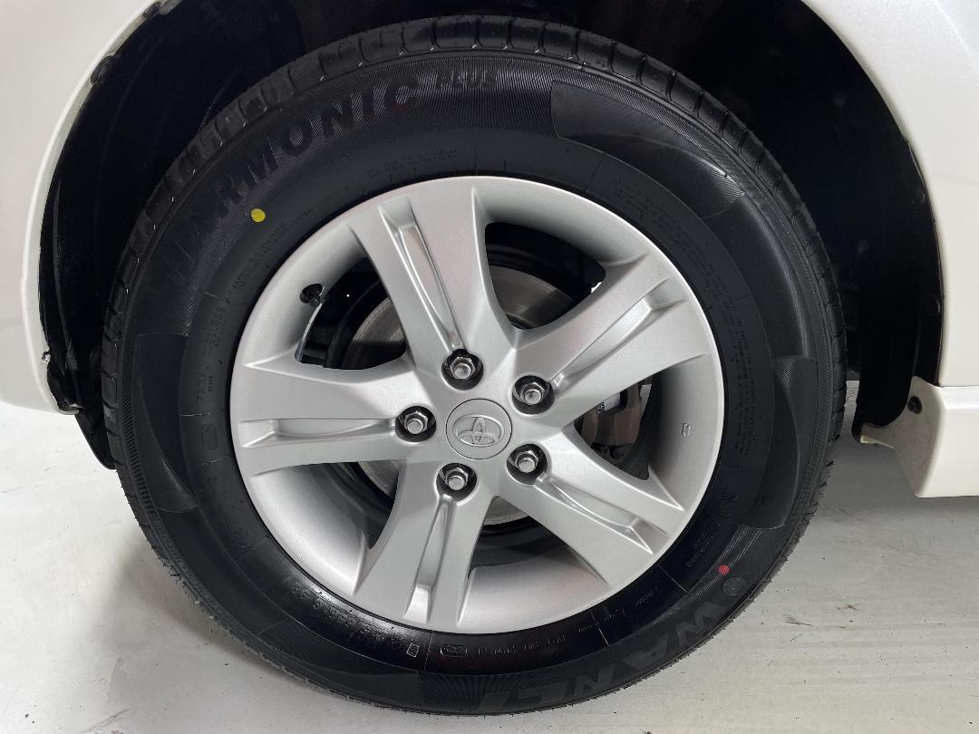 Photo '10' of Toyota Rush